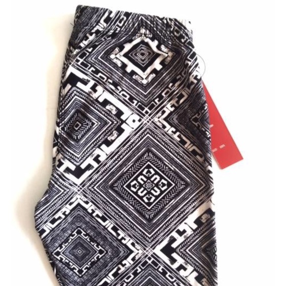 🌈3 FOR 24🌈 NWT! HOT KISS Butter Soft Leggings - Picture 6 of 8